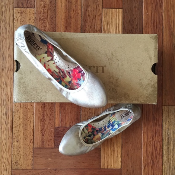 Ballet Flats - Picture 2 of 3